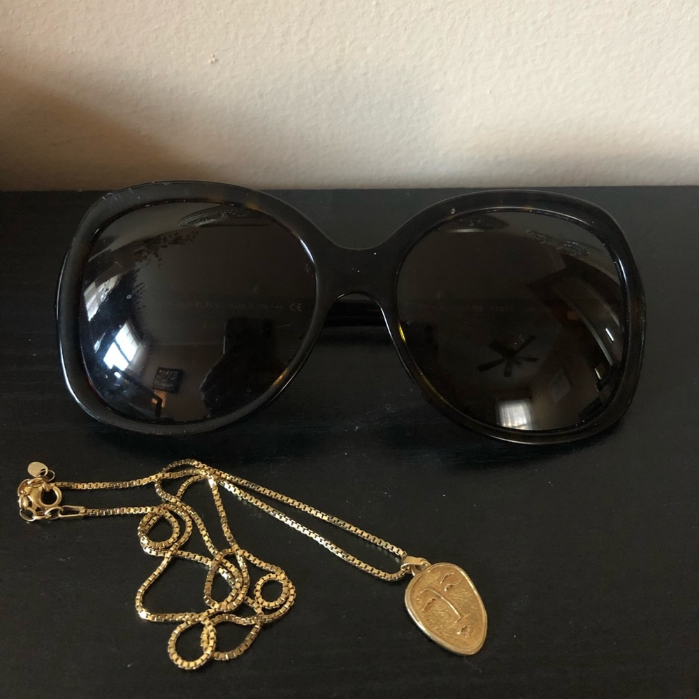 Burberry sunglasses